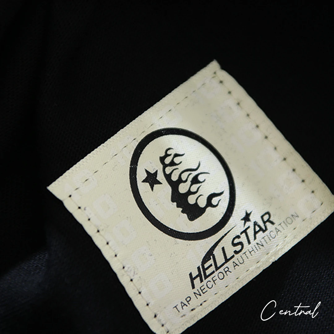 Hellstar Heroes Villains Heart T-Shirt - Black
