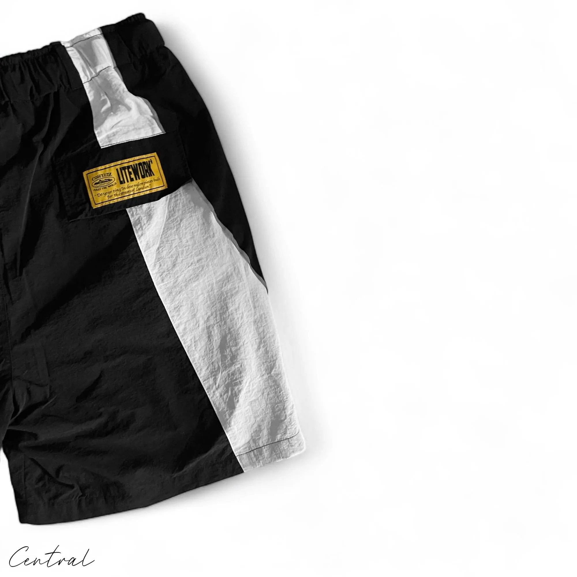 Corteiz Spring Shorts Black-White