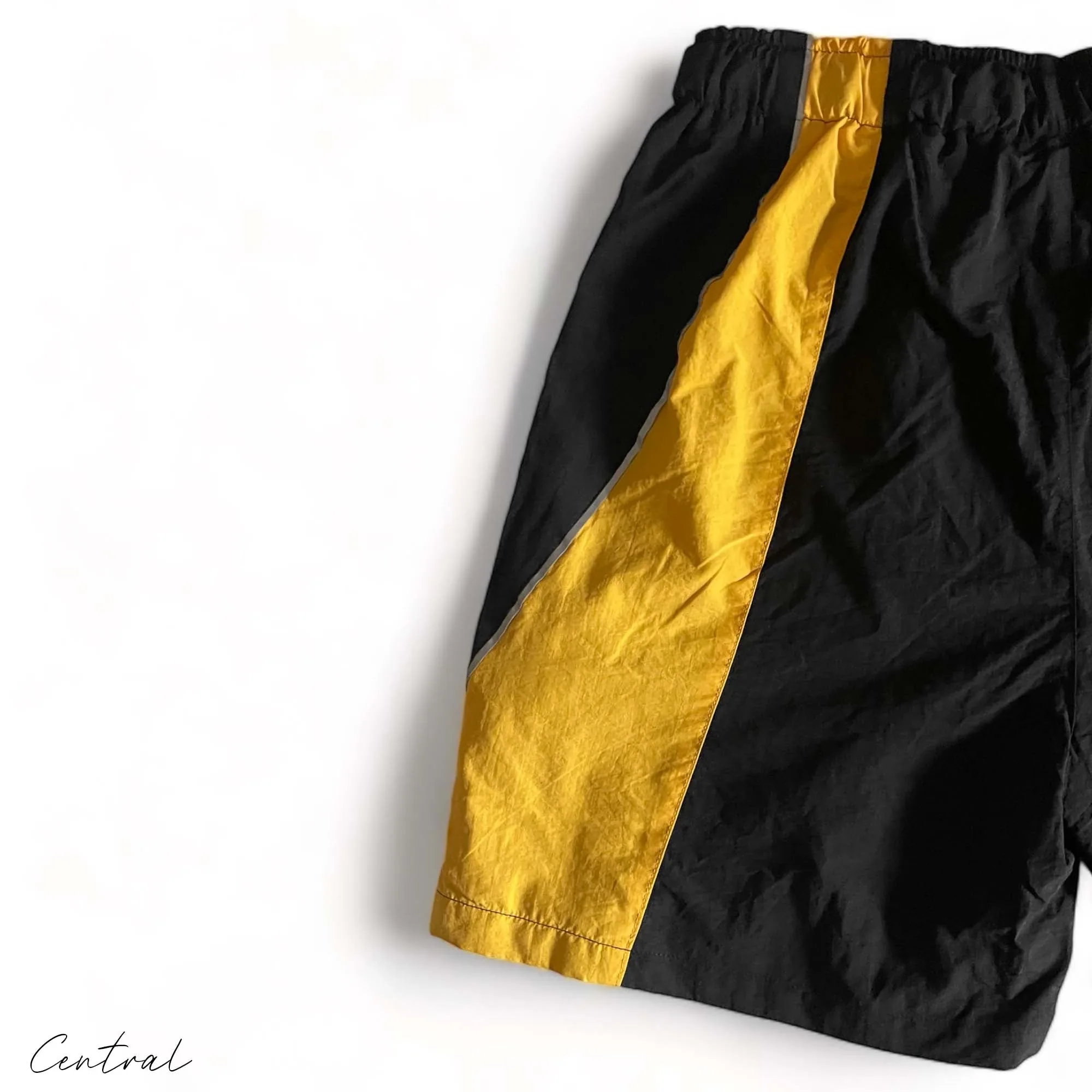 Corteiz Spring Shorts Black-Yellow