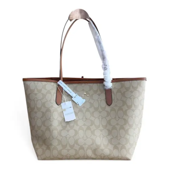 Coach Tote Bag - Milk tea