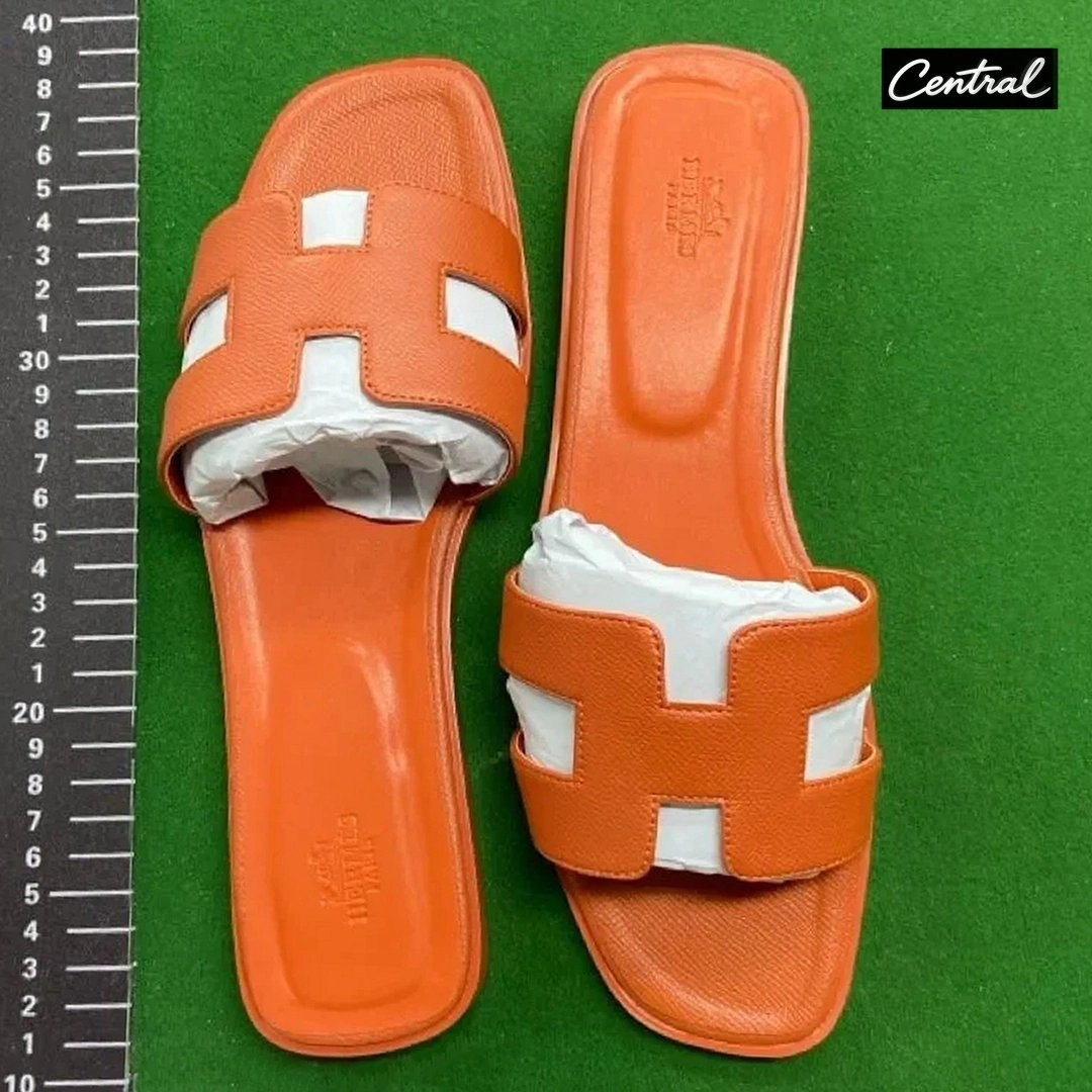 Hermès Oran Sandal - Palm print orange