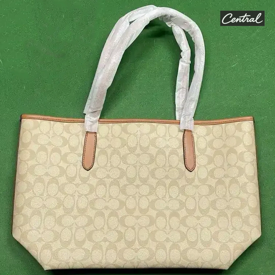 Coach Tote Bag - Milk tea