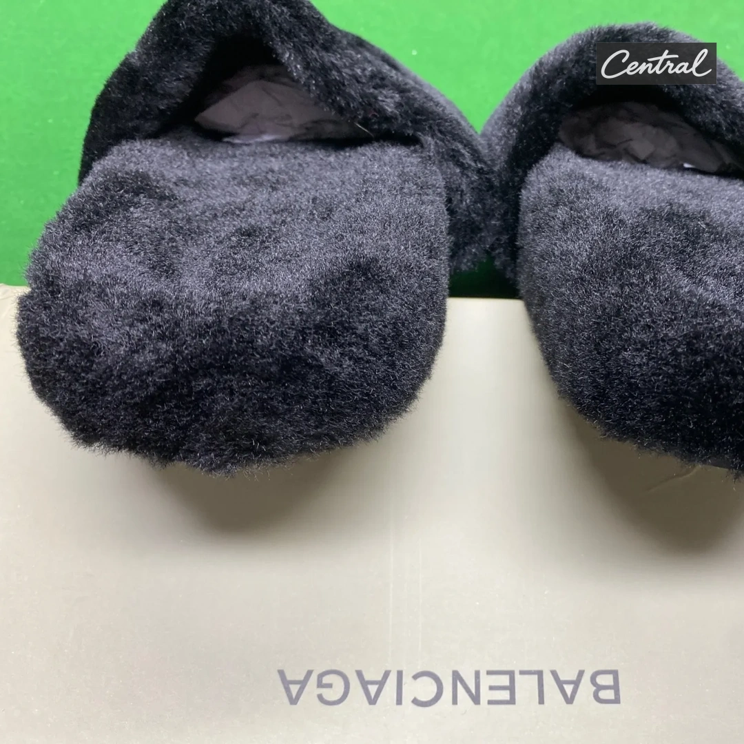 Balenciaga Slides - Straight Hair Black